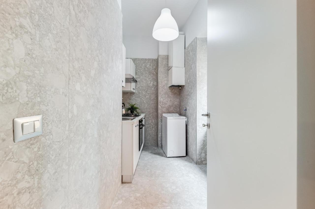 Trevi Fountain - Shabby - Romedreamhome Екстериор снимка