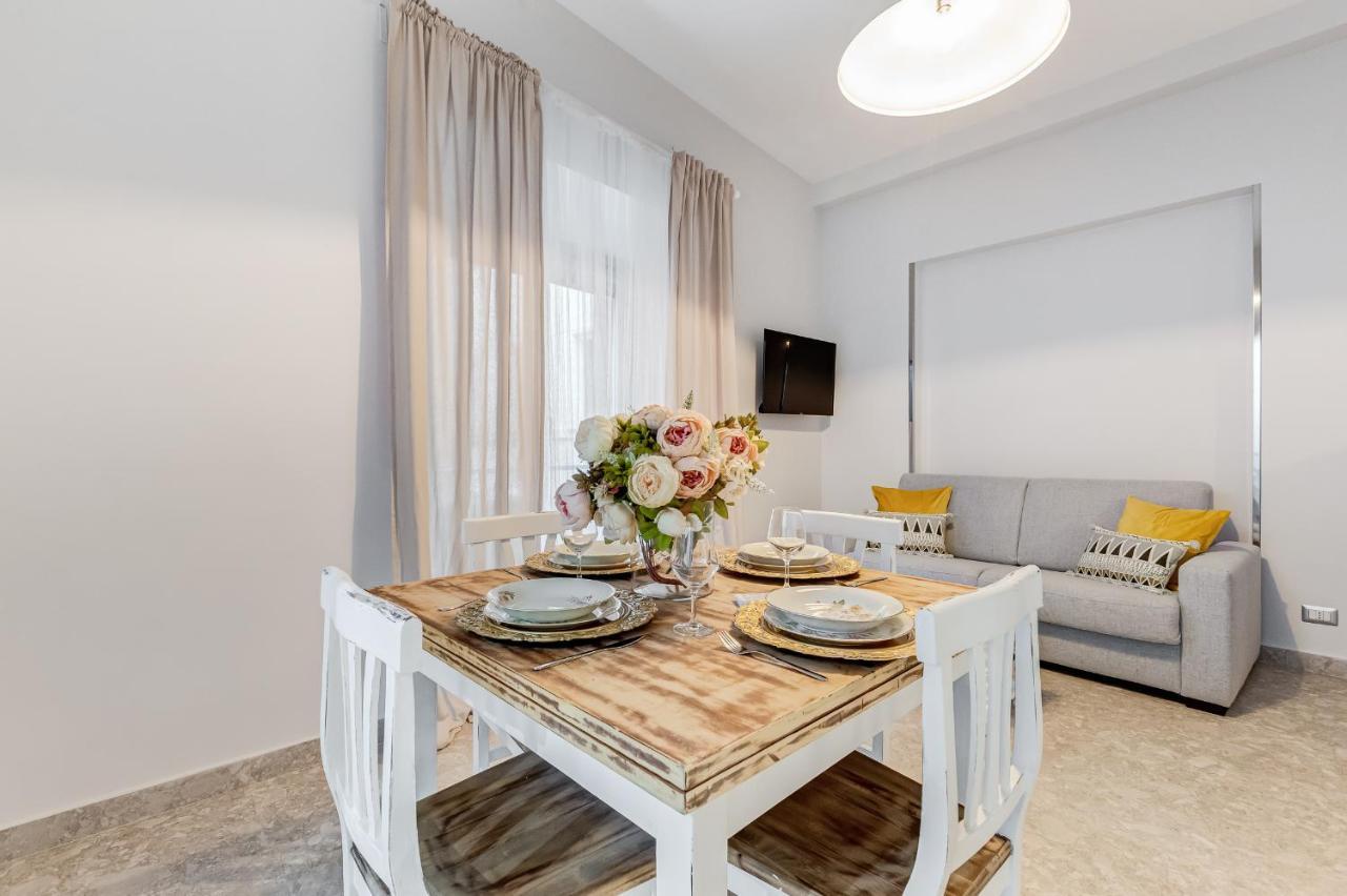 Trevi Fountain - Shabby - Romedreamhome Екстериор снимка