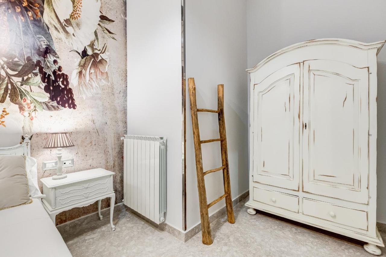 Trevi Fountain - Shabby - Romedreamhome Екстериор снимка