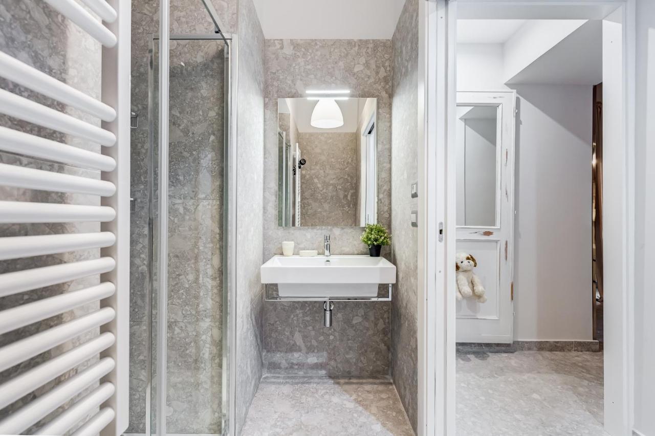 Trevi Fountain - Shabby - Romedreamhome Екстериор снимка