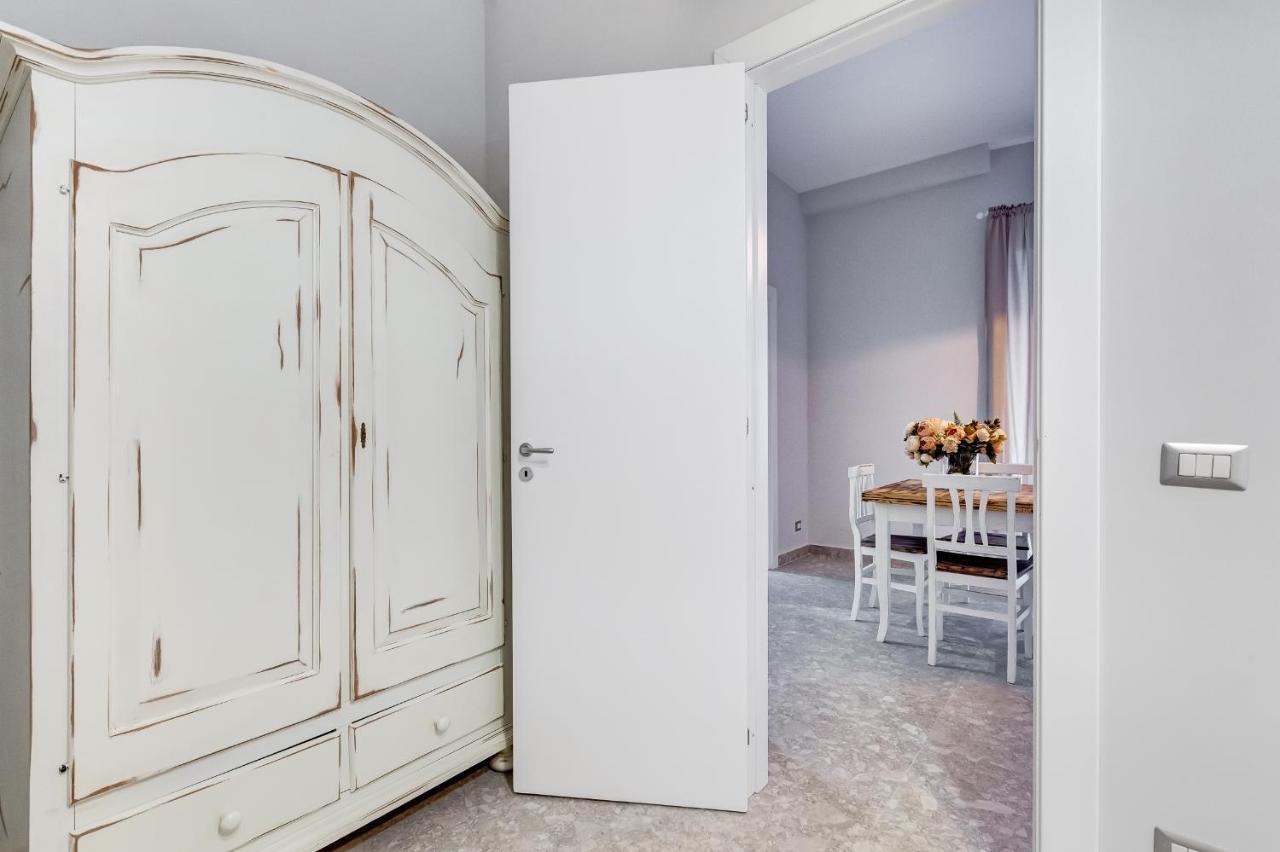 Trevi Fountain - Shabby - Romedreamhome Екстериор снимка