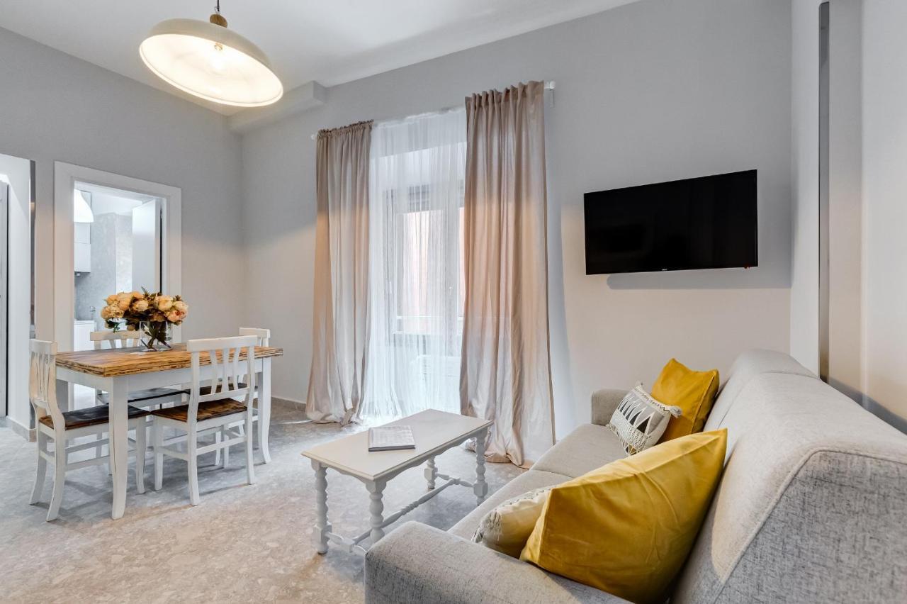 Trevi Fountain - Shabby - Romedreamhome Екстериор снимка