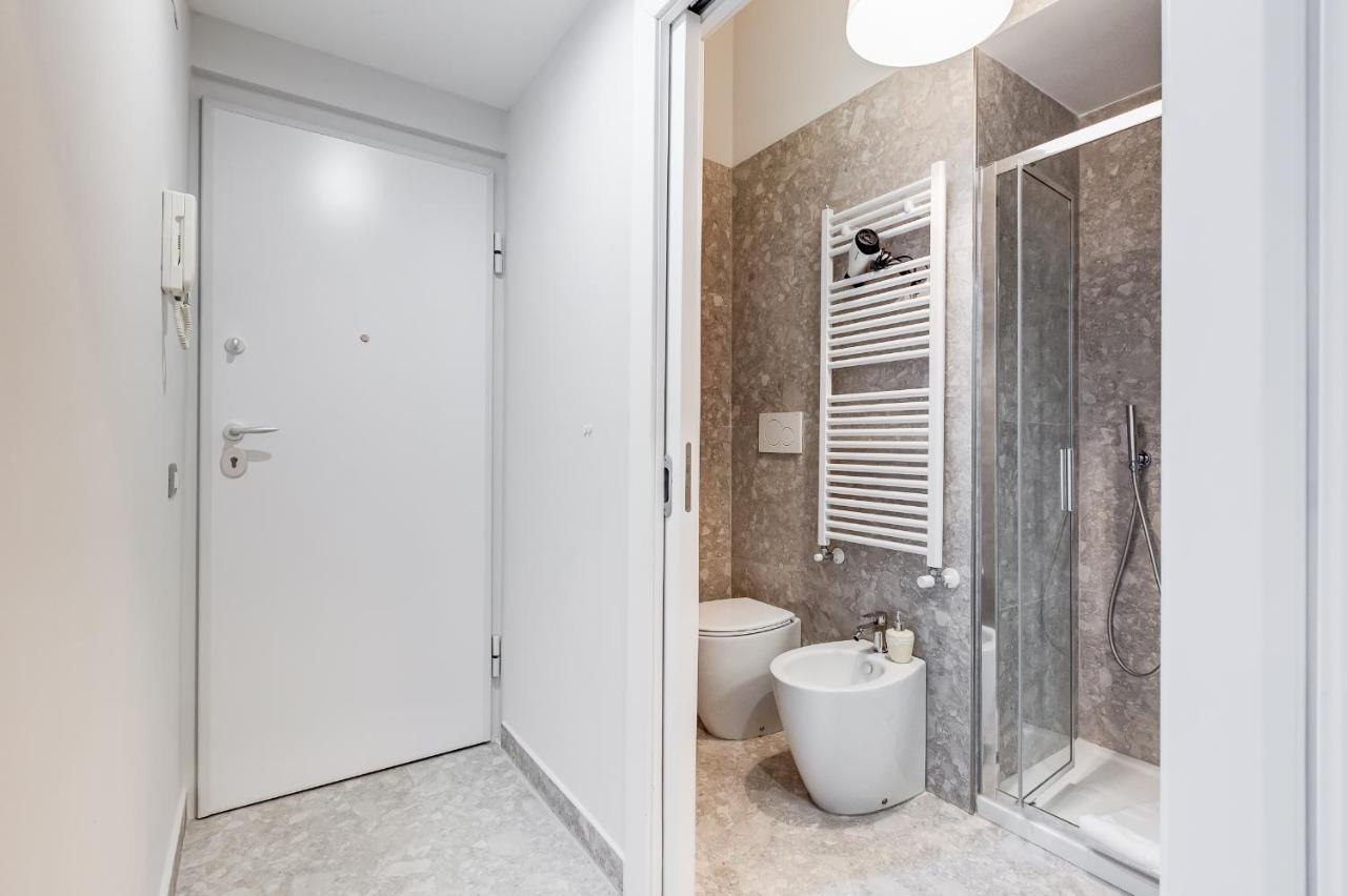 Trevi Fountain - Shabby - Romedreamhome Екстериор снимка