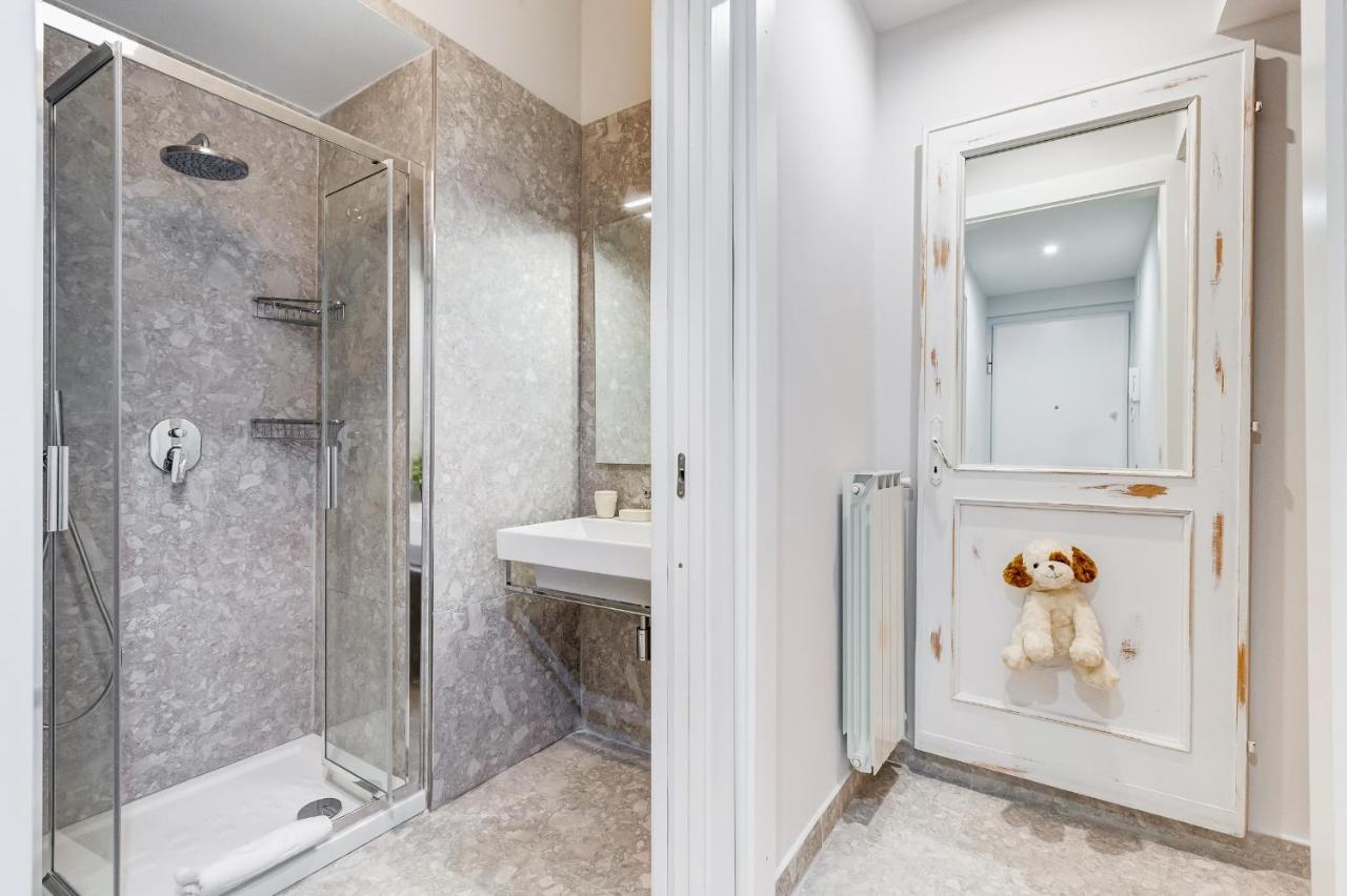 Trevi Fountain - Shabby - Romedreamhome Екстериор снимка